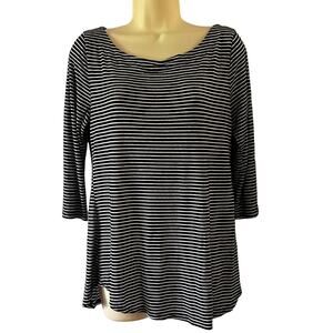 Zenana Outfitters Black & White Striped Knit Top Woman Size Large